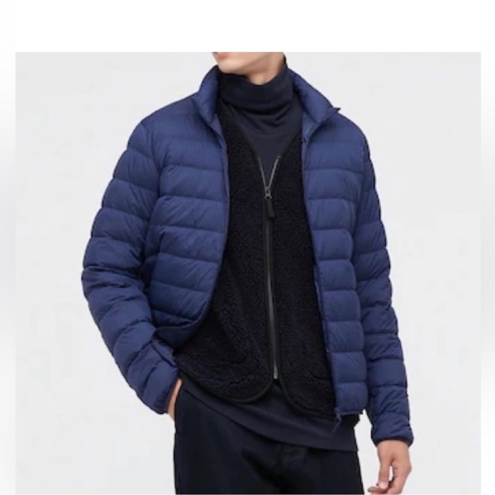 🔥Men’s DOWN Coat Packable Light Sz M Uniqlo Blue Price Firm!